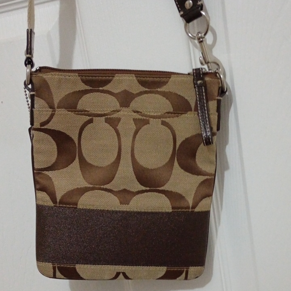 Coach Signature Canvas Crossbody • Beige/Brown • Adjustable Strap - Picture 4 of 5